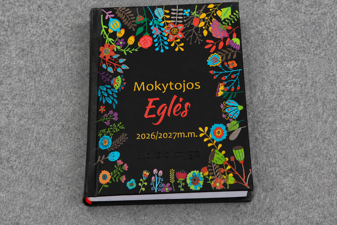 Mokytojos planuoklis 2026/2027, individualus vardinis, spalvotas dizainas Mokytojos planuoklis 2026/2027, individualus vardinis, spalvotas dizainas