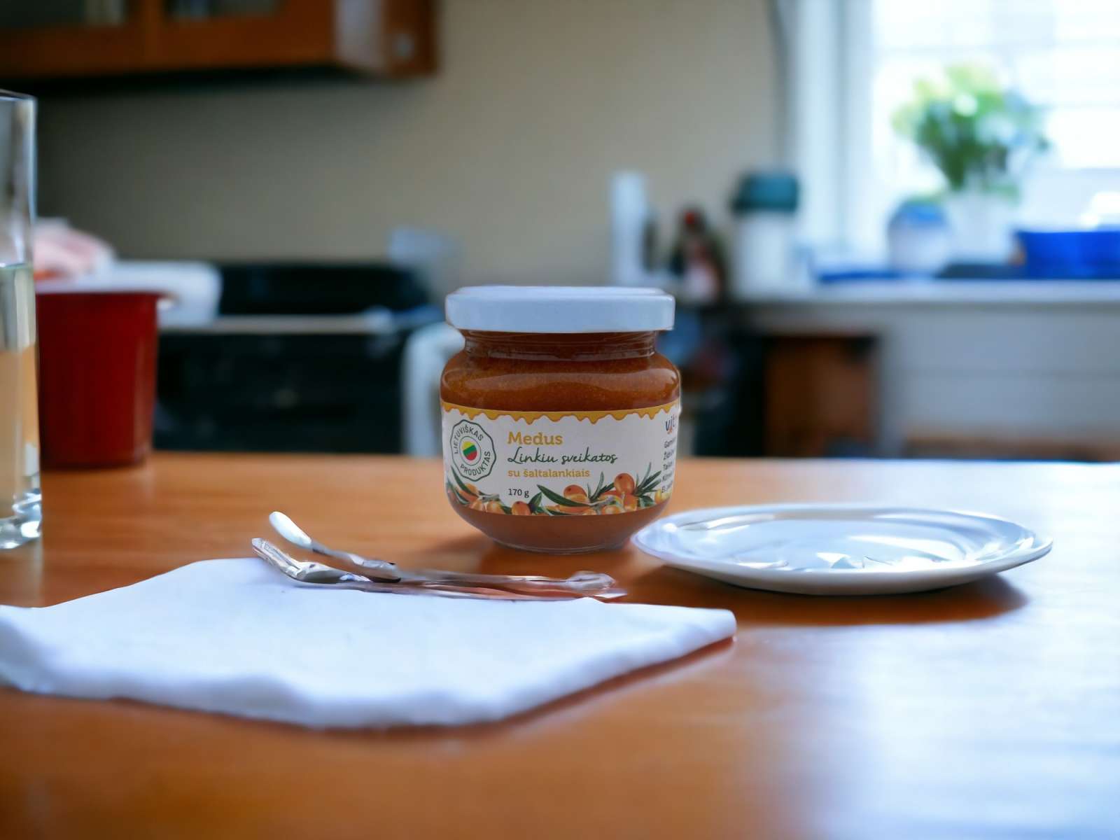 Medus su šaltalankiais “Linkiu sveikatos” 170g. Medus su šaltalankiais “Linkiu sveikatos” 170g.